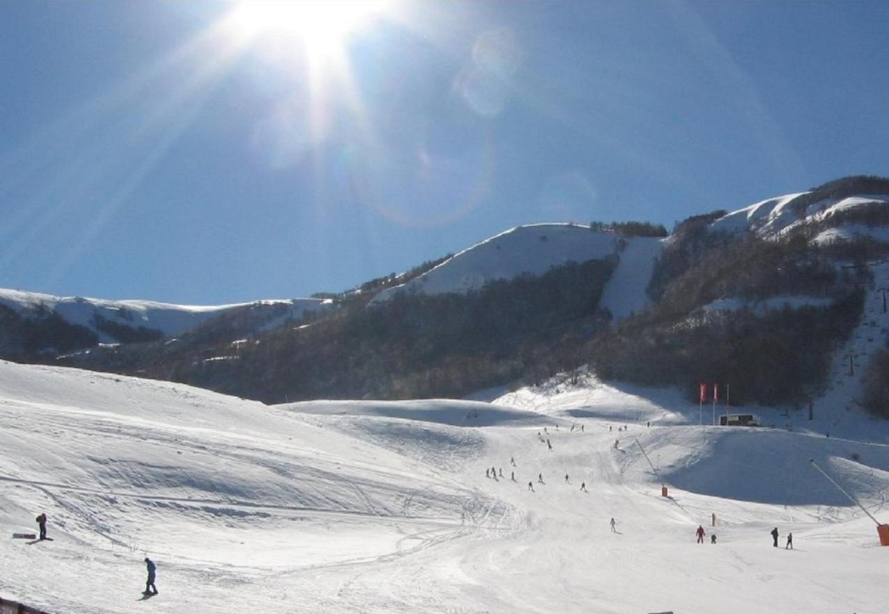 Poggio Picenze Complesso Turistico Aurora - Camere B&B المظهر الخارجي الصورة