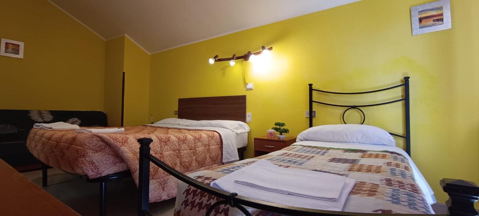 Poggio Picenze Complesso Turistico Aurora - Camere B&B المظهر الخارجي الصورة