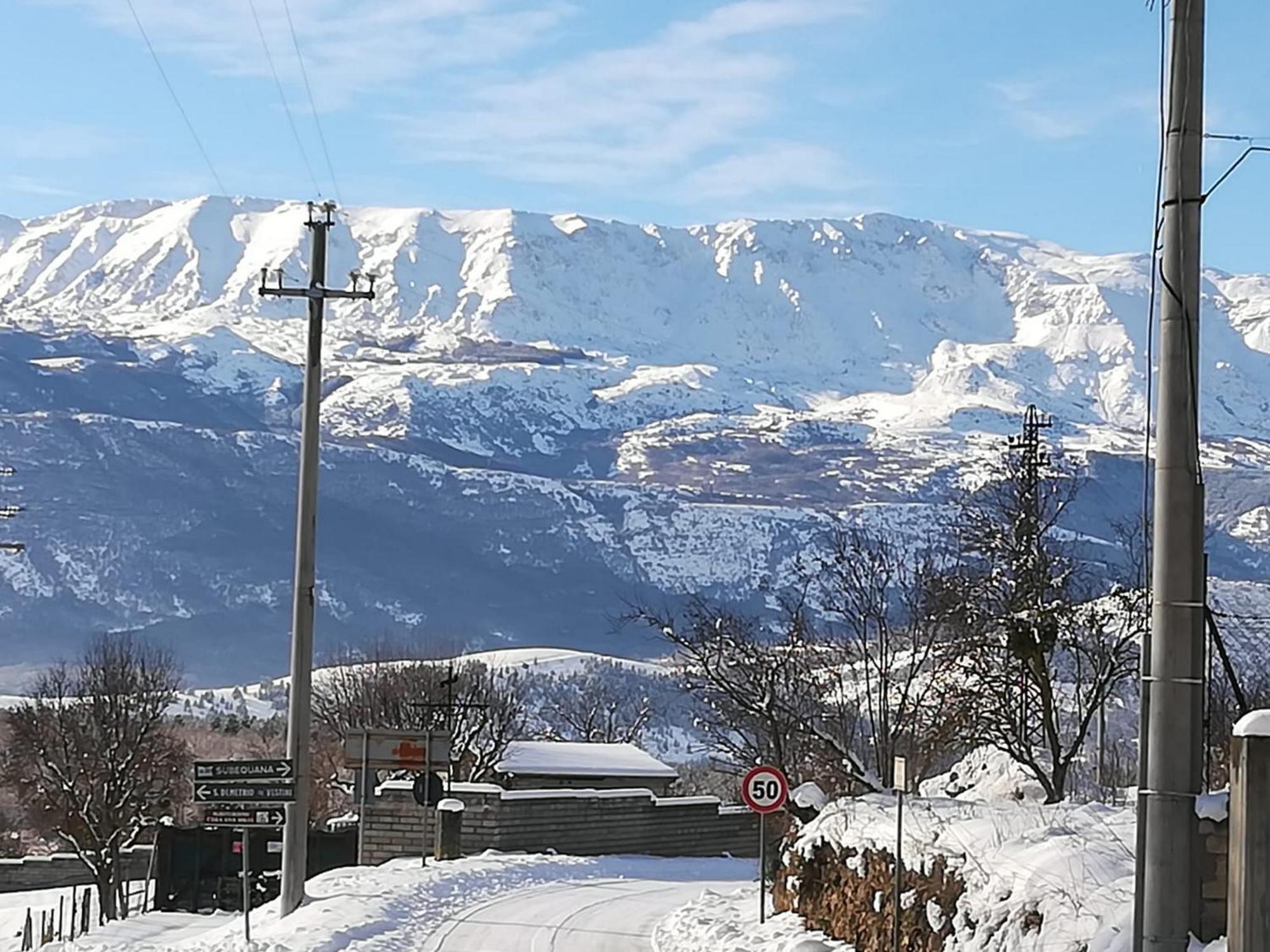 Poggio Picenze Complesso Turistico Aurora - Camere B&B المظهر الخارجي الصورة